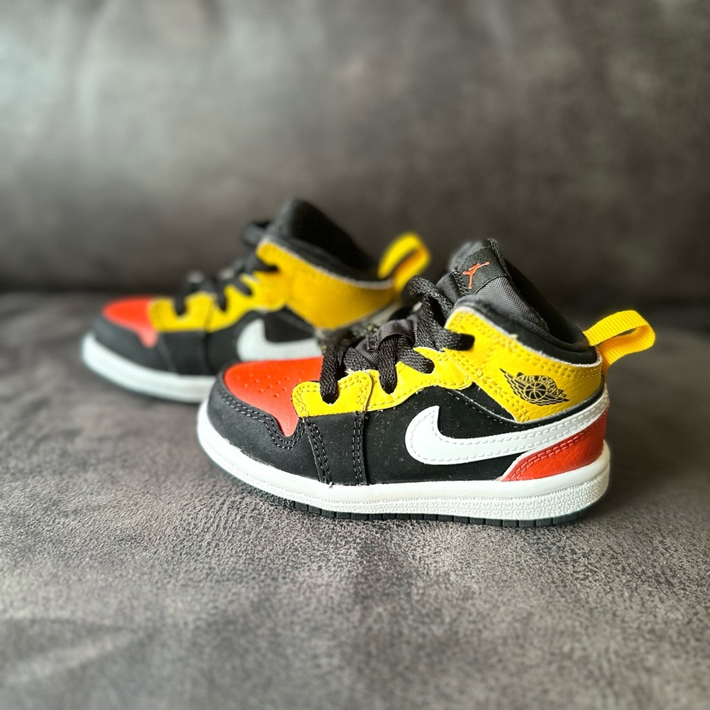Jordan 1s toddler Sz 6c